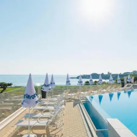 Yungata Penthouse In Casa Paradiso , юнгата Ahtopol