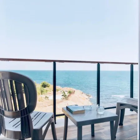 Yungata Penthouse In Casa Paradiso , юнгата Apartamento Ahtopol