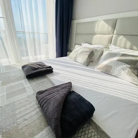 Yungata Penthouse In Casa Paradiso , юнгата Ahtopol
